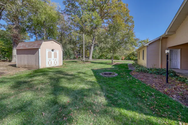 $485,000 | 2S724 Oakwood Terrace, Elburn, IL 60119