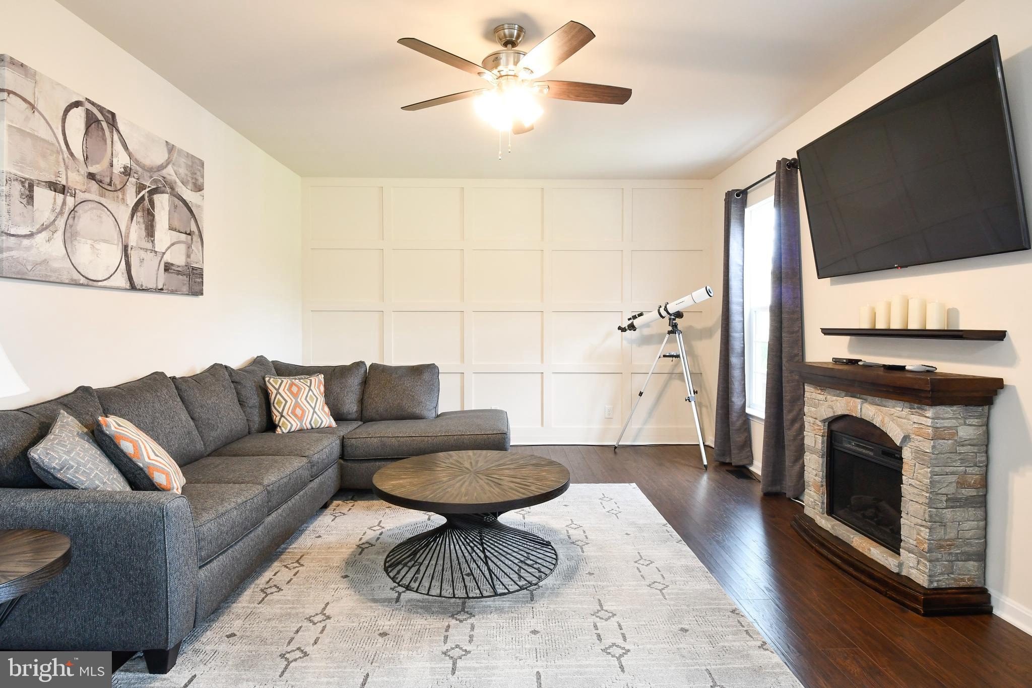 5335 Longbow Road King George, VA 22485 - Photo 22 of 52 Large family room