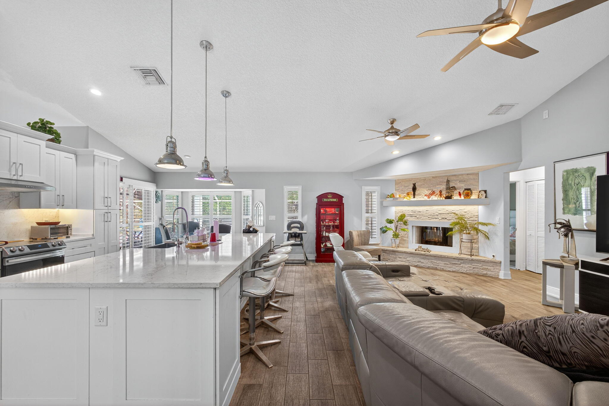 13033 160th Road North Jupiter, FL 33478 - Photo 24 of 79 34-web-or-mls-048_5D1A3428