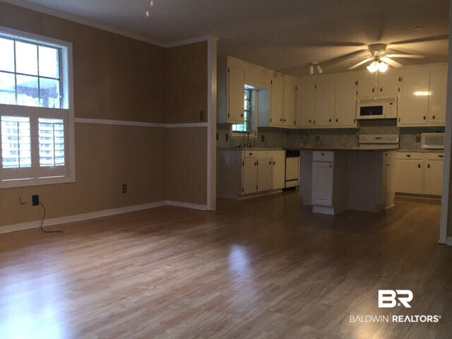 699 Morphy Avenue Fairhope, AL 36532 - Photo 4 of 9