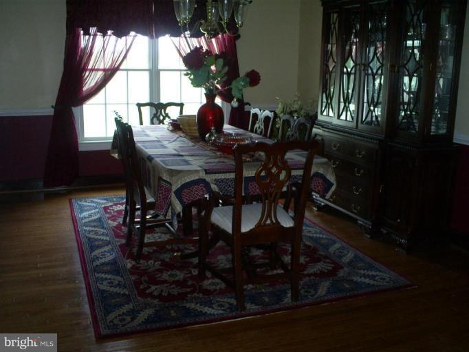 18302 Tapwood Road Boyds, MD 20841 - Photo 10 of 15 Dining Room