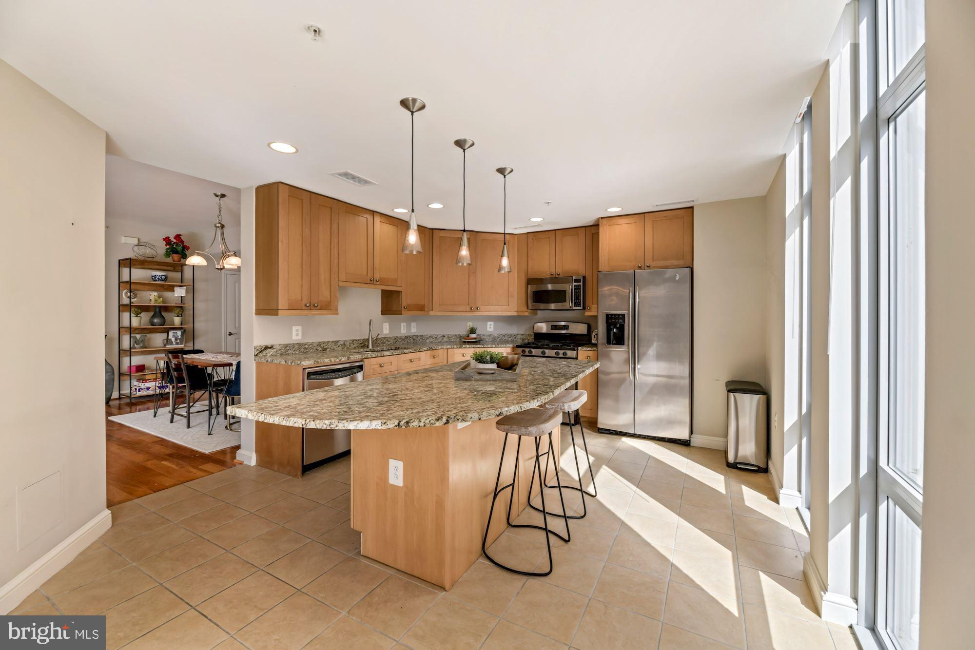 11990 Market Street, Unit 611 Reston, VA 20190 - Photo 11 of 50 Eat-In Kitchen