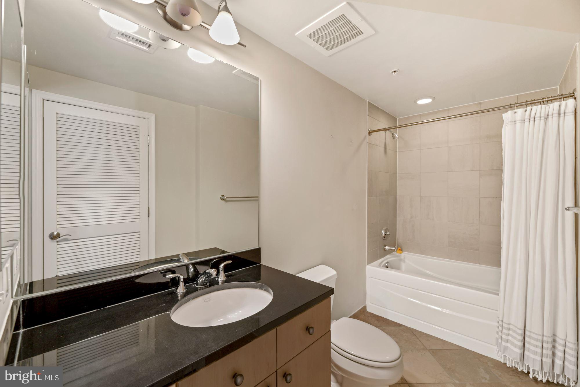 11990 Market Street, Unit 611 Reston, VA 20190 - Photo 23 of 50 Full Bath