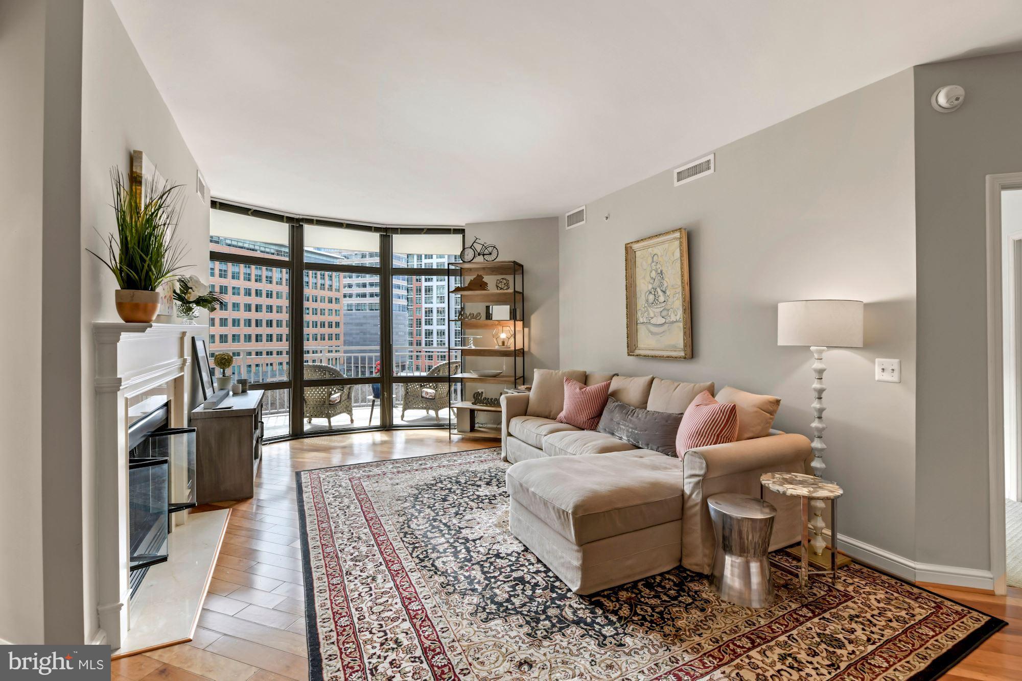 11990 Market Street, Unit 611 Reston, VA 20190 - Photo 6 of 50 Living Room
