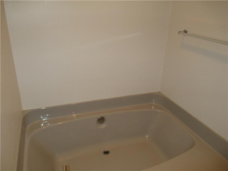 101 October Drive Butler, PA 16002 - Photo 14 of 23 Master Bath/Spa.