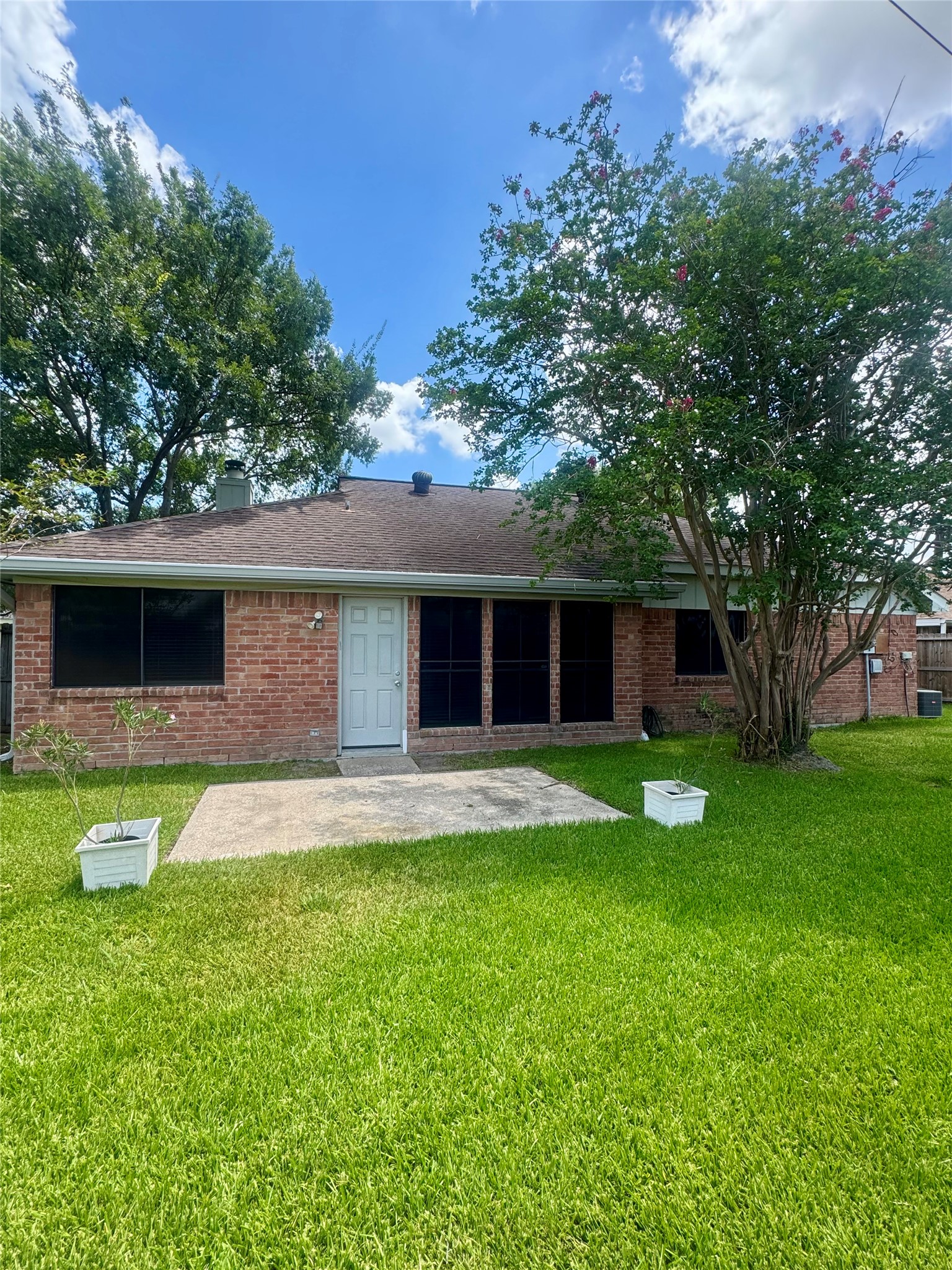 15702 Roxton Ridge Drive Houston, TX 77598 - Photo 9 of 26
