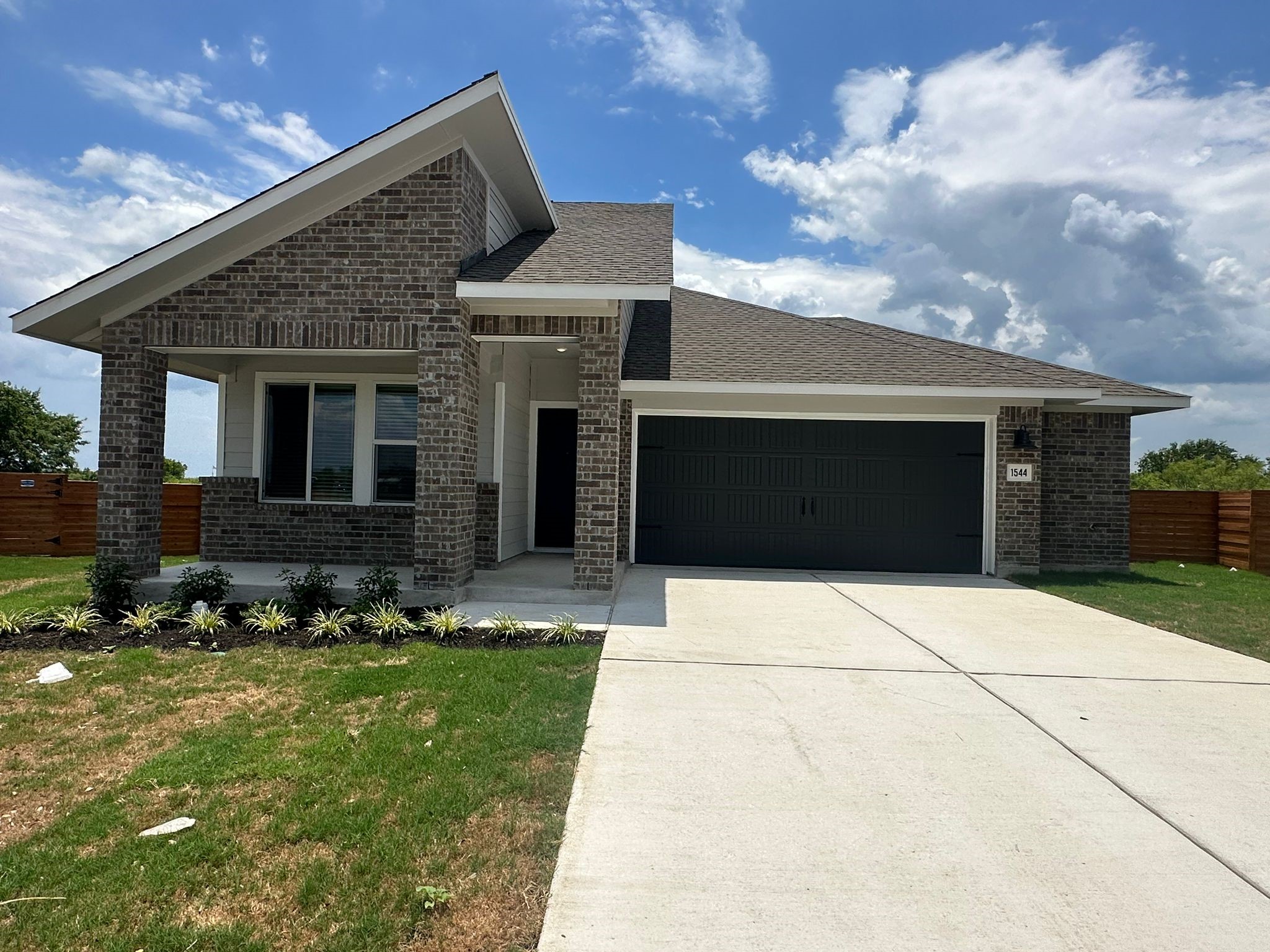 1544 Marley Kyle, TX 78640 - Photo 4 of 40