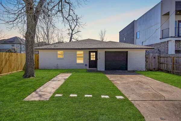 $2,150 | 4710 Hershe Street, Houston, TX 77020