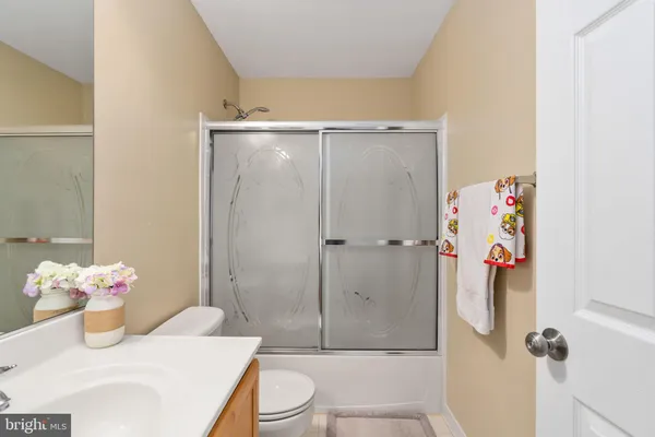 $800,000 | 2636 Cast Off Loop, Woodbridge, VA 22191