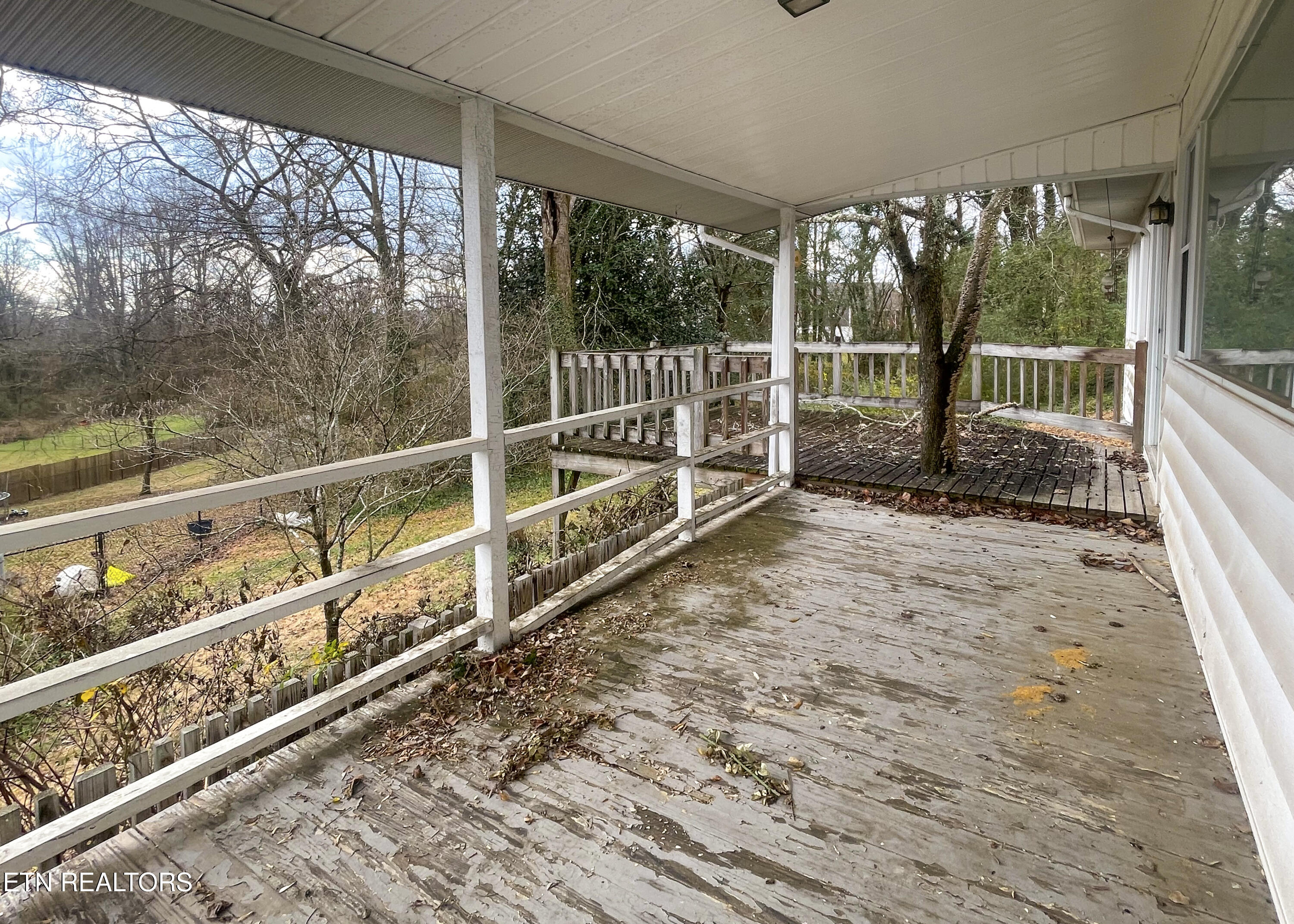 129 Utah Avenue Oak Ridge, TN 37830 - Photo 30 of 37 IMG_2942