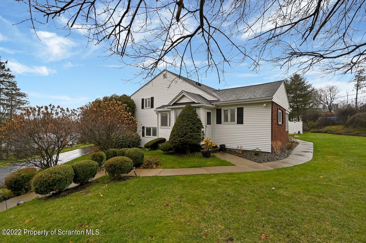 807 Layton Road Clarks Summit, PA 18411 - Photo 2 of 73