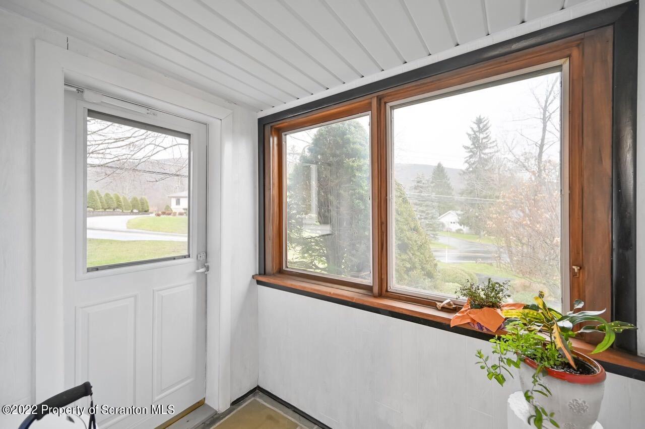 807 Layton Road Clarks Summit, PA 18411 - Photo 28 of 73