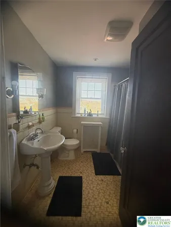 $1,800 | 1132 Mahantongo Street, Pottsville, PA 17901