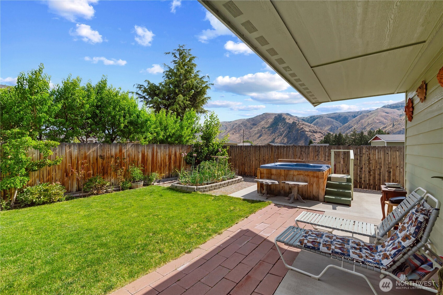 1010 Crest Loop Entiat, WA 98822 - Photo 16 of 35