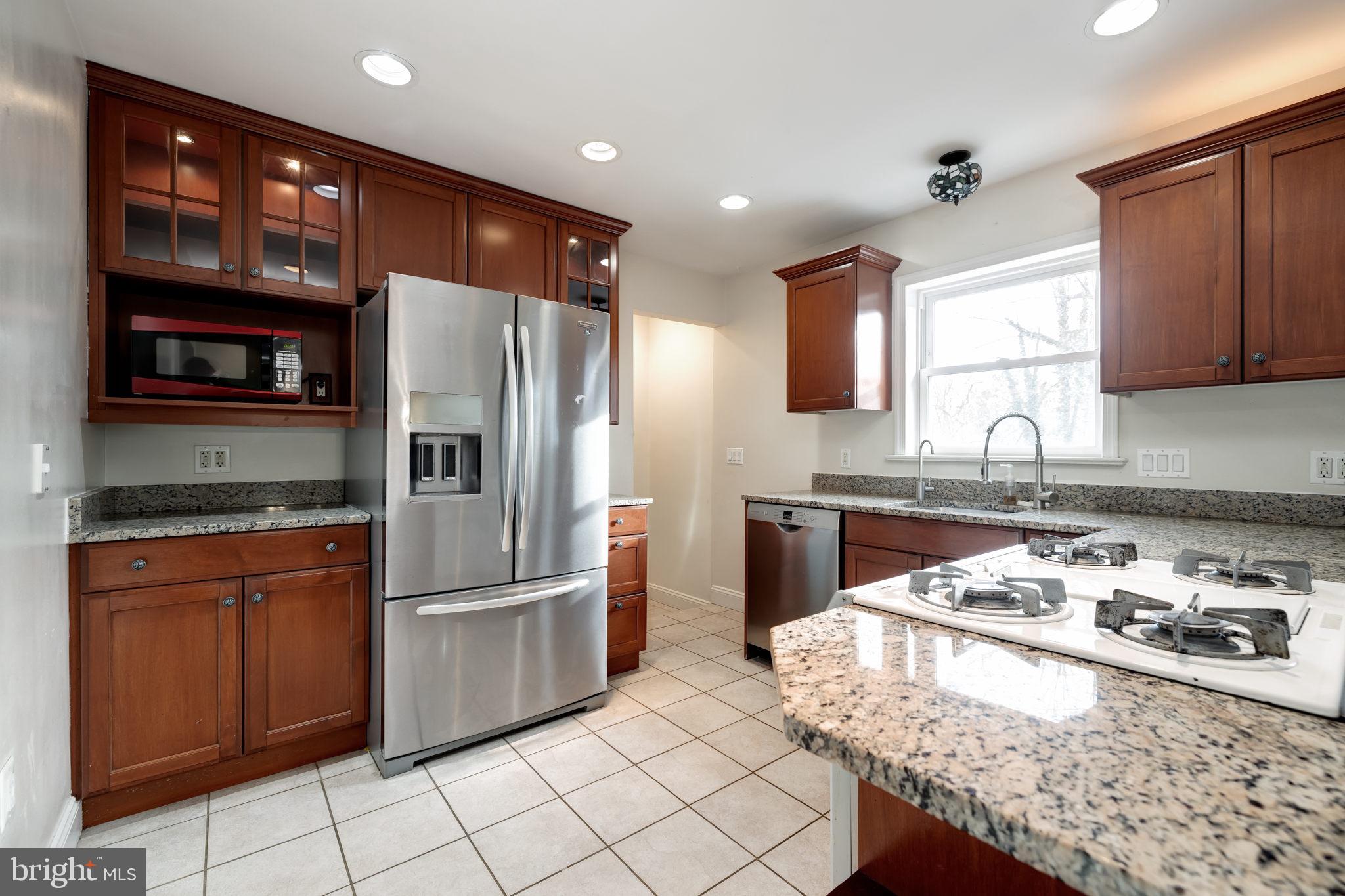 3305 Sharon Chapel Road Alexandria, VA 22310 - Photo 13 of 66 Kitchen