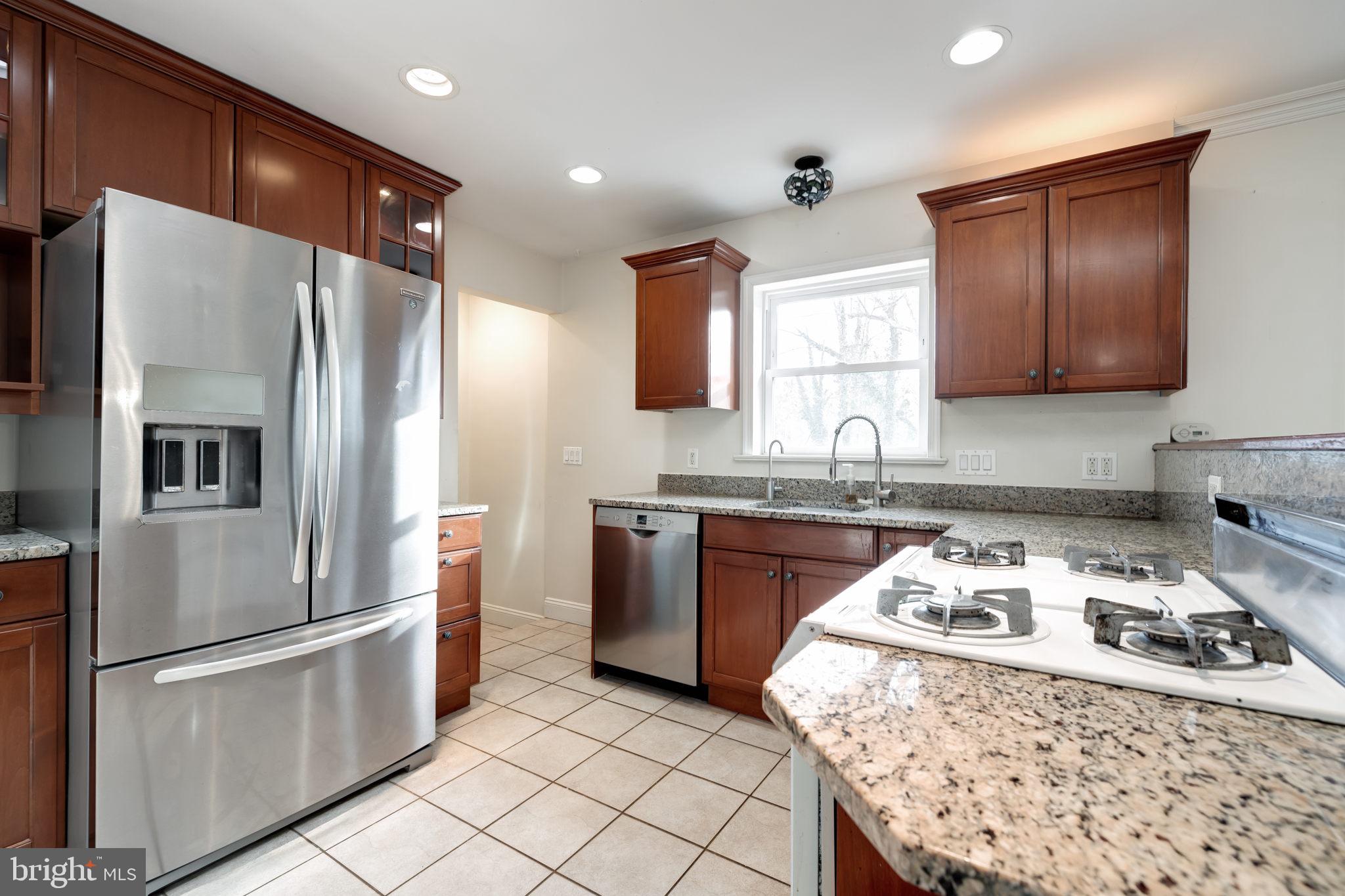 3305 Sharon Chapel Road Alexandria, VA 22310 - Photo 14 of 66 Kitchen