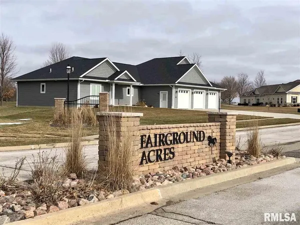 $14,500 | Lot 40 North Fairground Way, Elmwood, IL 61529