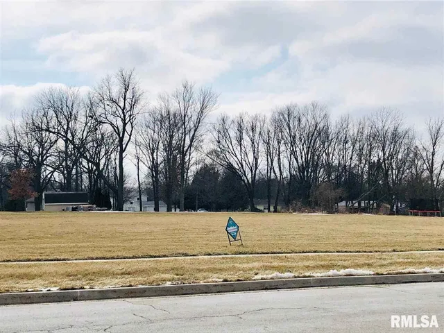 $14,500 | Lot 40 North Fairground Way, Elmwood, IL 61529