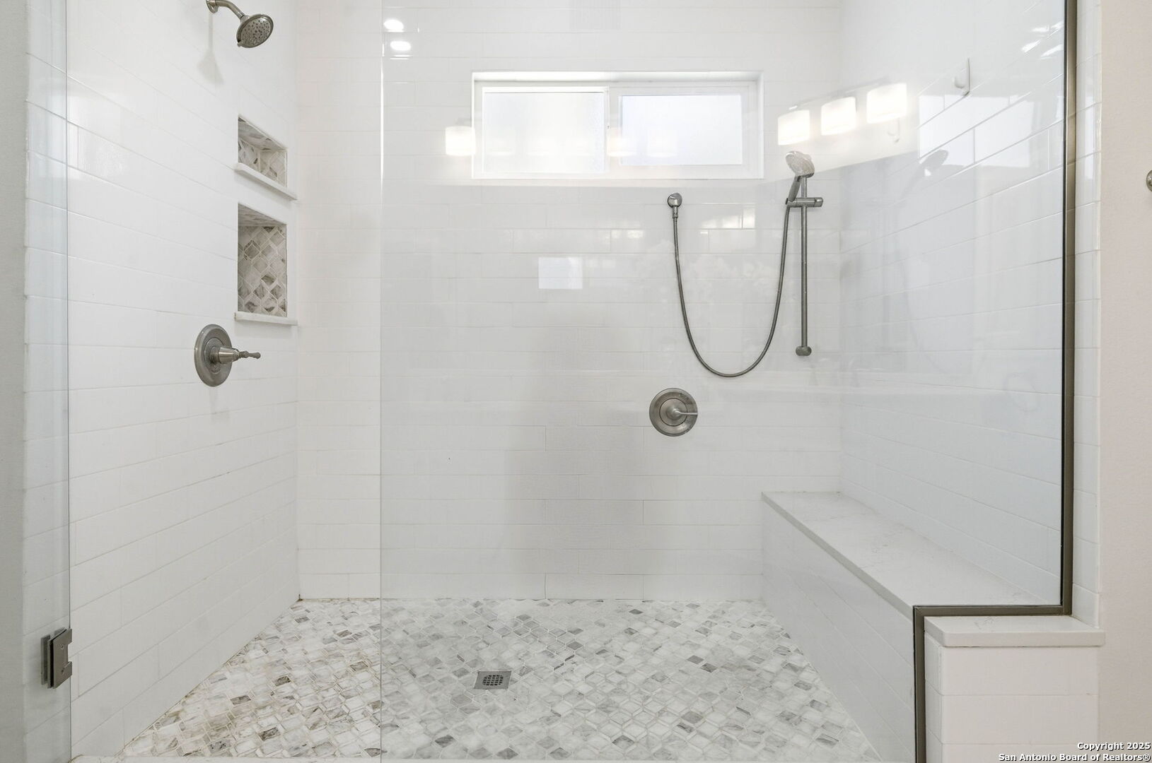 15 Inwood Point San Antonio, TX 78248 - Photo 13 of 27 a bathroom with a shower