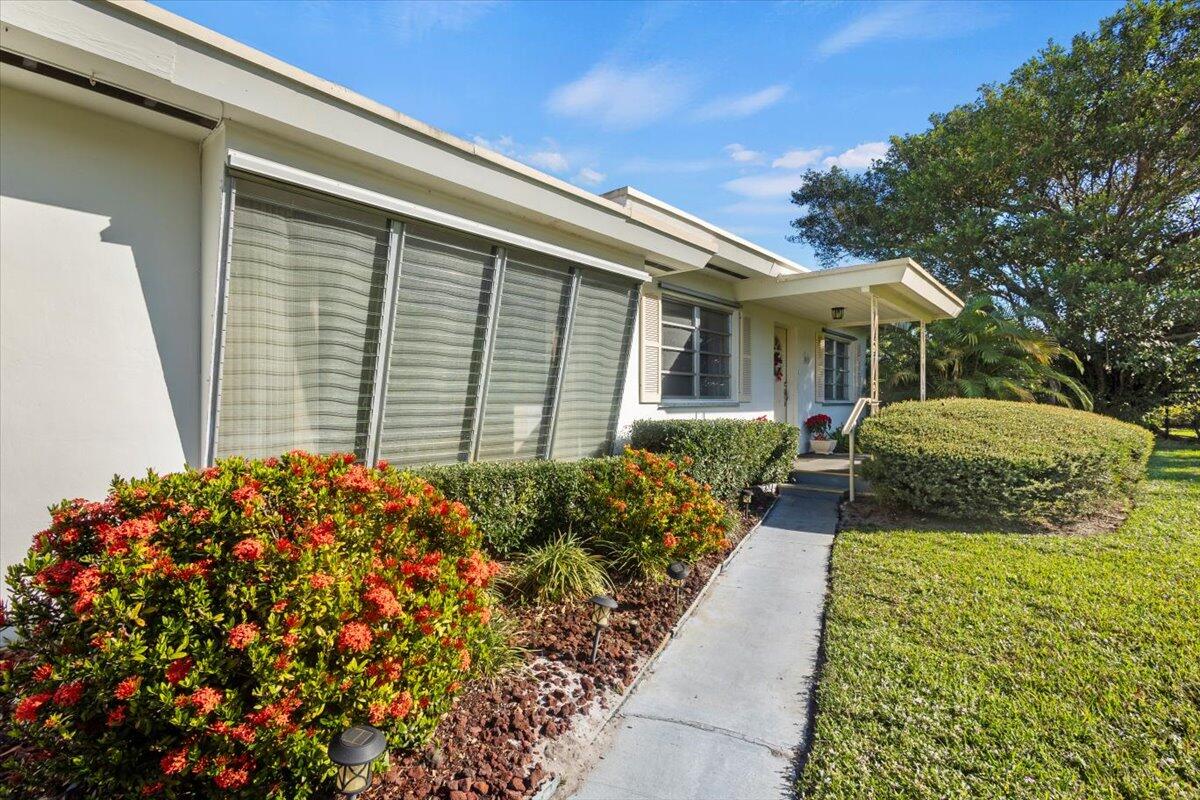 1519 Northwest Fork Road Stuart, FL 34994 - Photo 3 of 41 34-1U6A6573