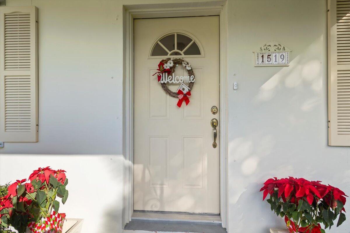 1519 Northwest Fork Road Stuart, FL 34994 - Photo 4 of 41 30-1U6A6560