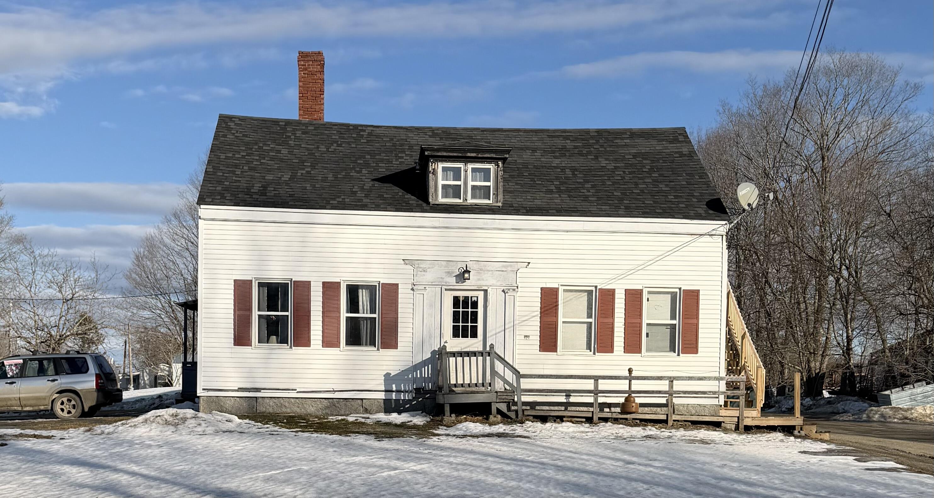 348 Main Street Corinth, ME 04427 - Photo 2 of 34 IMG_2422