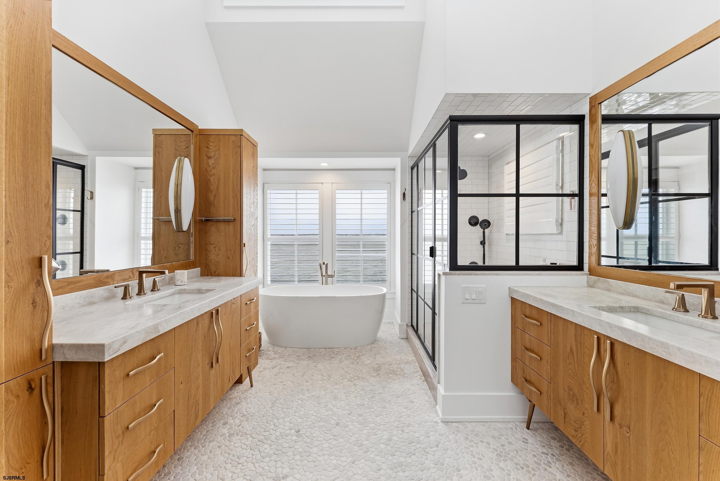 250 Bay Road Ocean City, NJ 08226 - Photo 32 of 93