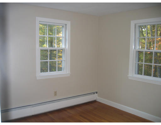 23 Forrest Road Topsfield, MA 01983 - Photo 8 of 20 an empty room with a window