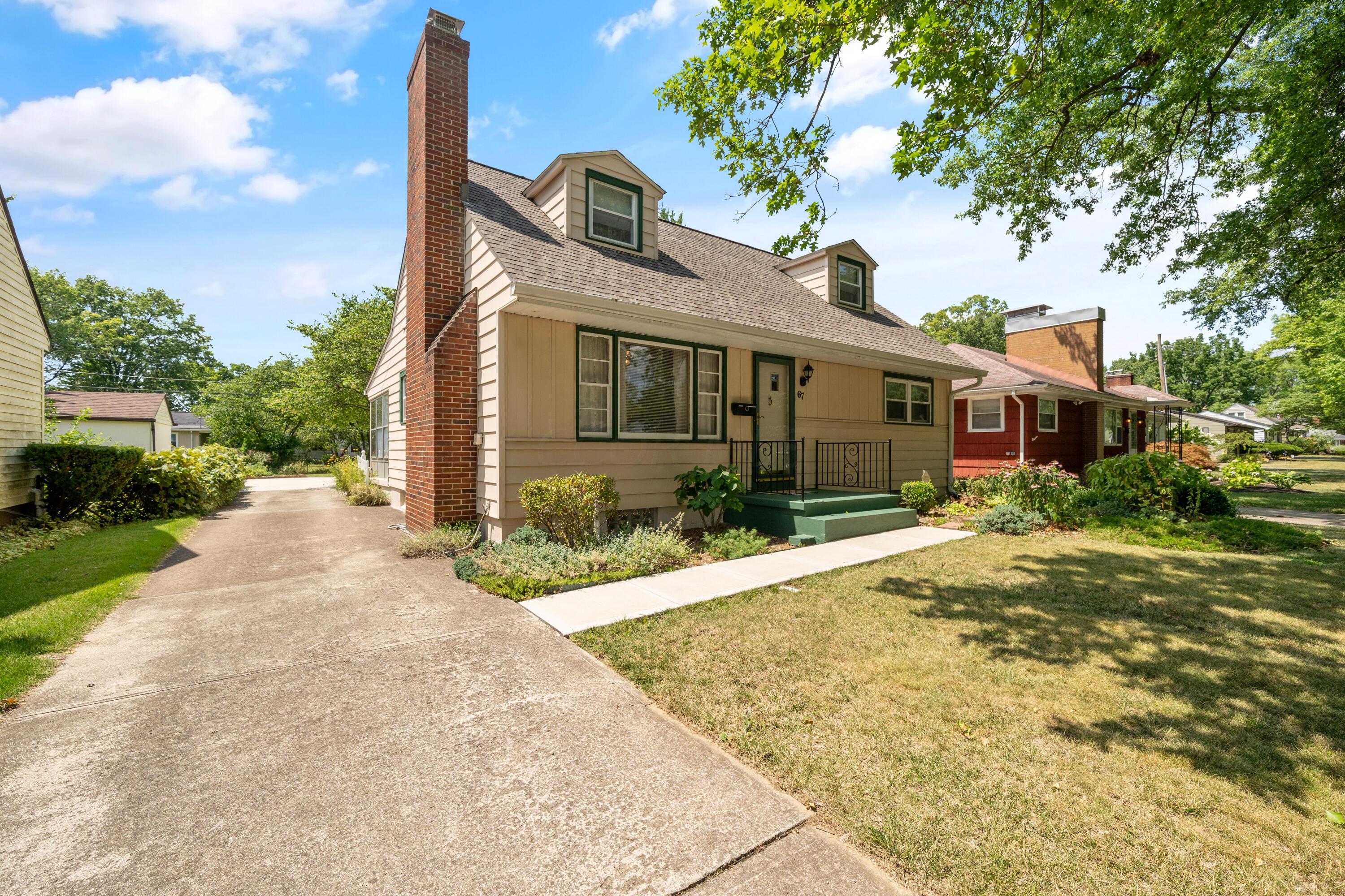 67 North Chesterfield Road Columbus, OH 43209 - Photo 2 of 56 2