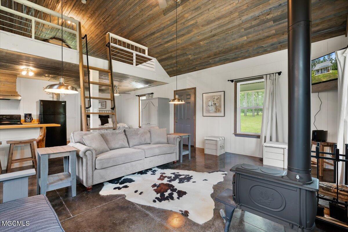 335 Mitchell Road Leakesville, MS 39451 - Photo 5 of 24 04-335 Mitchell Rd-104