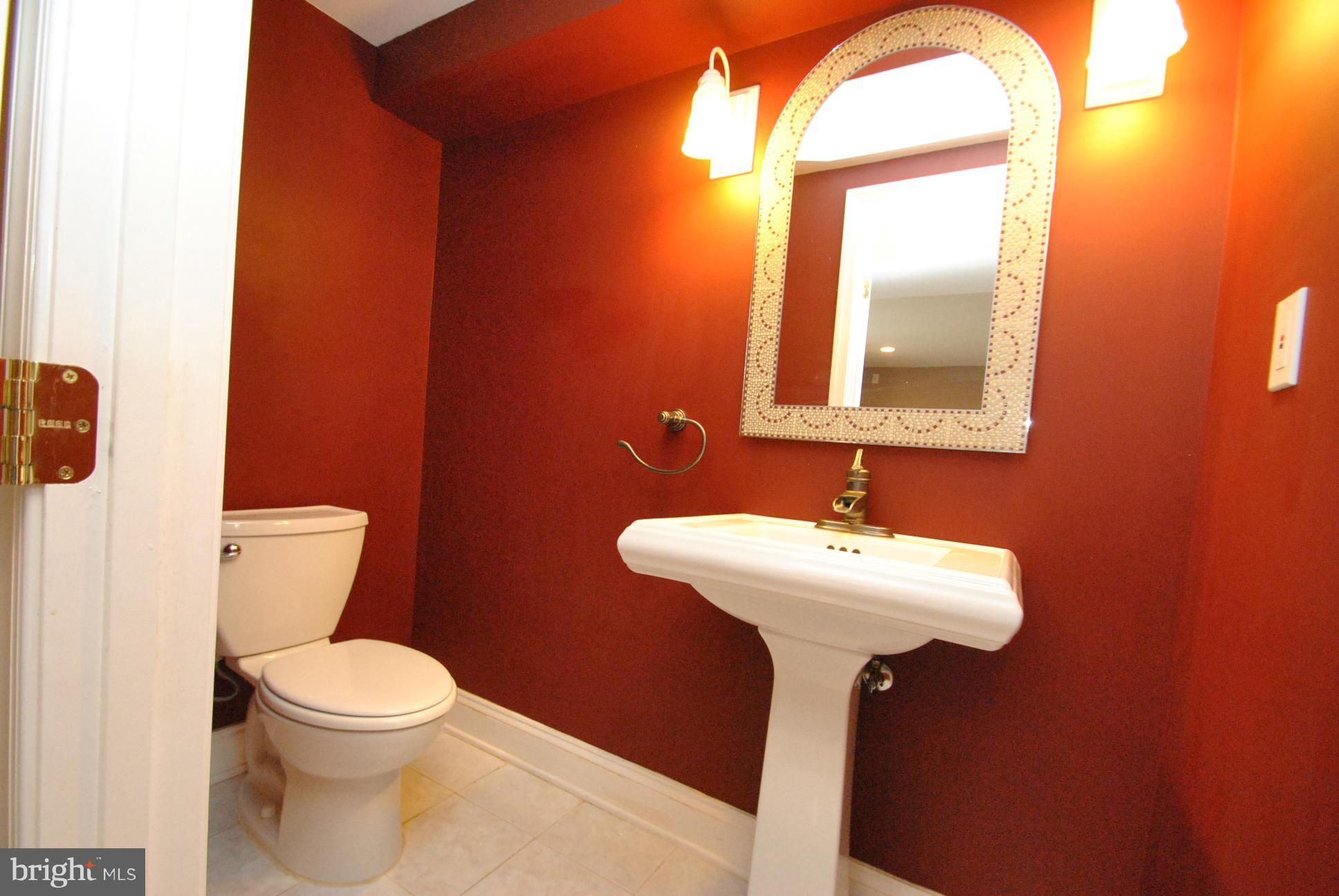 4713 Ballygar Road Nottingham, MD 21236 - Photo 22 of 30 HALF BATH