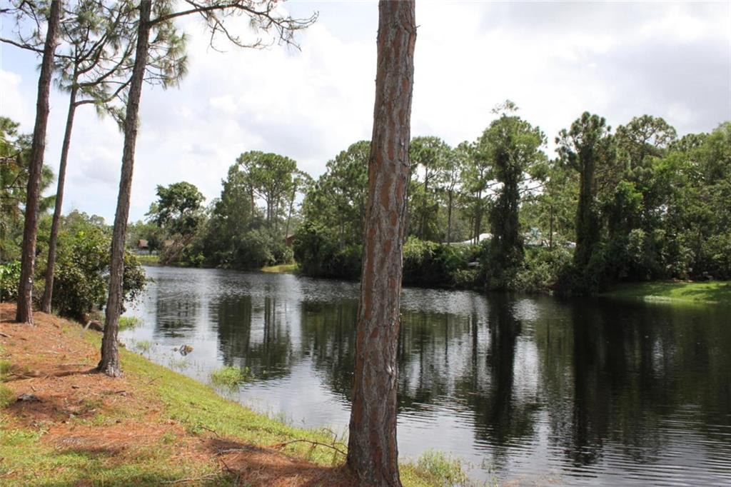 10902 Southwest Hawkview Circle Stuart, FL 34997 - Photo 65 of 78 Gallery Image 65