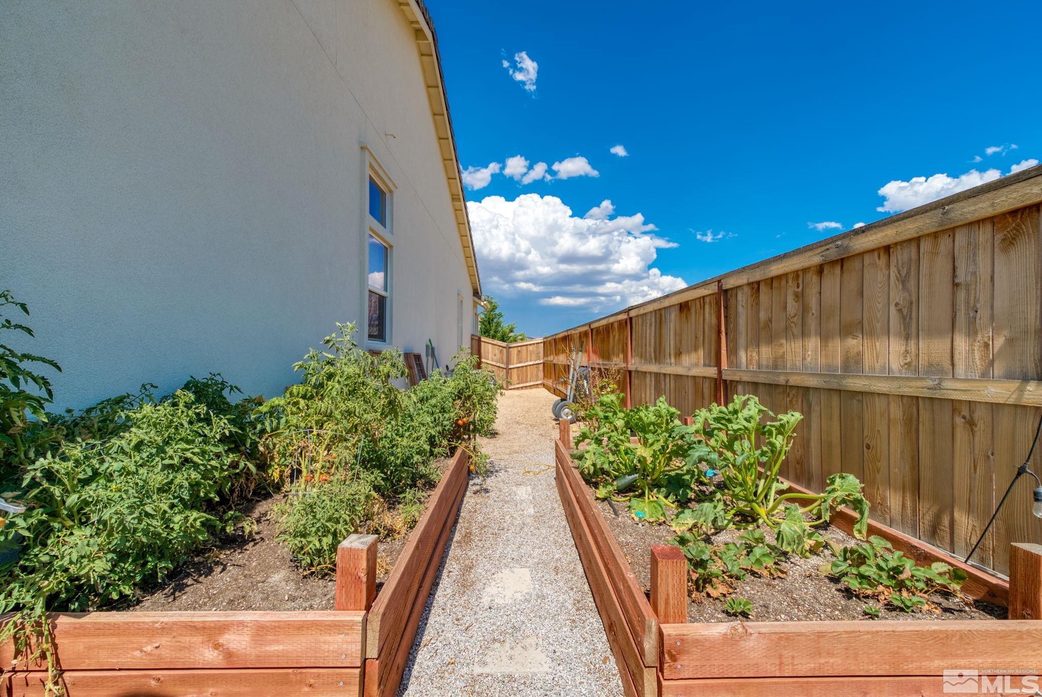 9148 Erickson Way Reno, NV 89439 - Photo 31 of 40 Photo 31