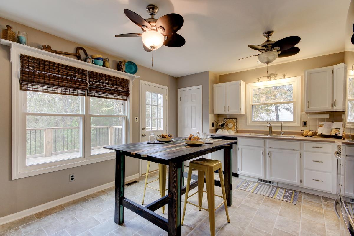 4312 Lake Road Woodlawn, TN 37191 - Photo 4 of 30 Gallery Image 4