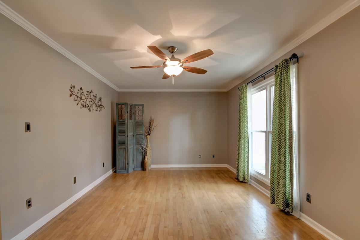 4312 Lake Road Woodlawn, TN 37191 - Photo 5 of 30 Gallery Image 5