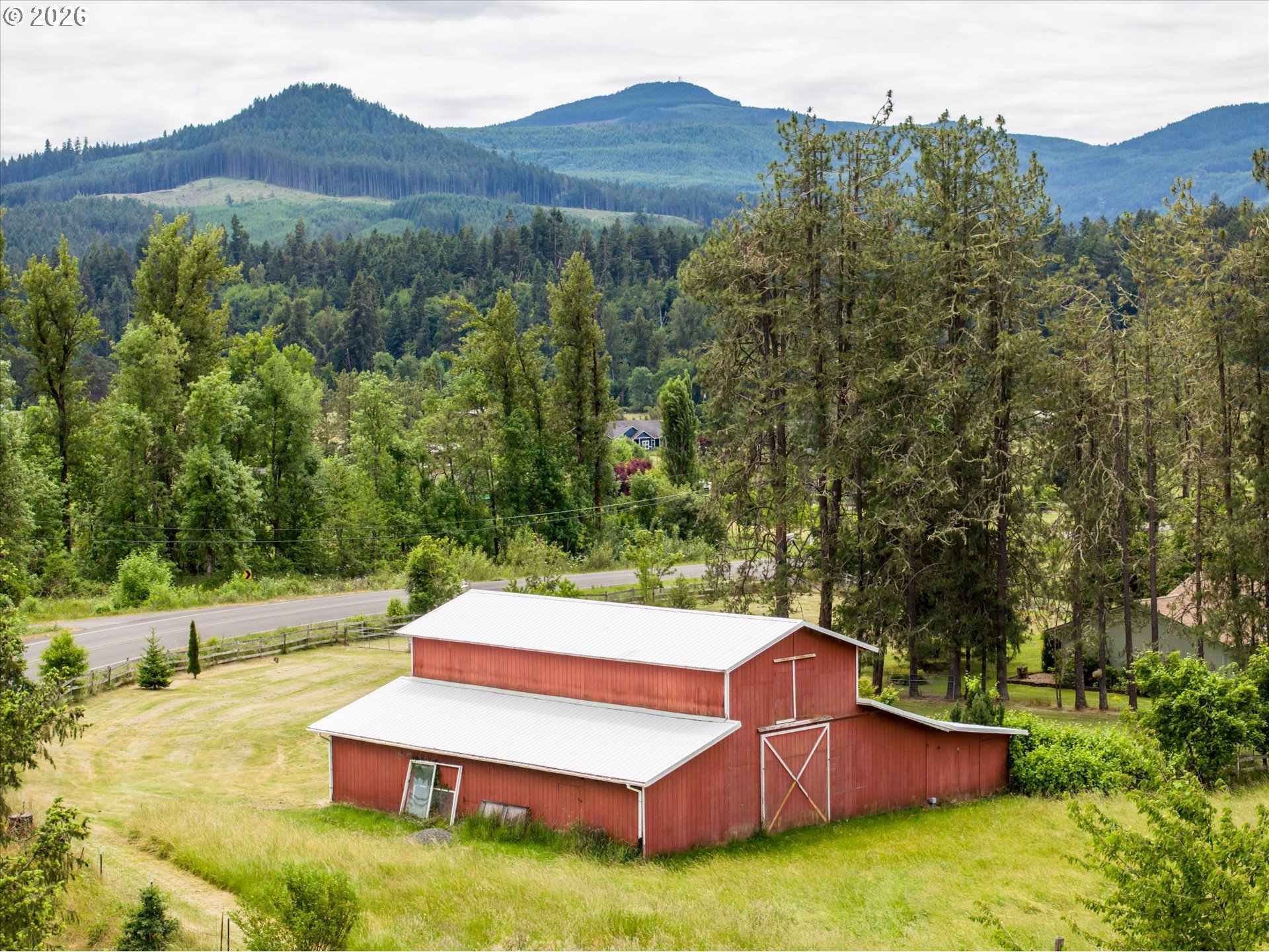 82086 Lost Creek Road Dexter, OR 97431 - Photo 31 of 42 Barn