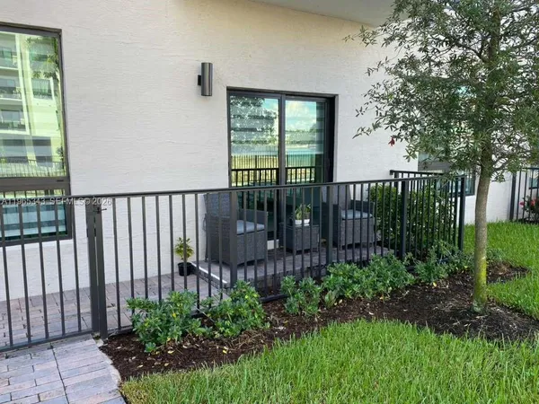 $3,300 | 4636 Northwest 84th Avenue, Unit 15, Doral, FL 33166