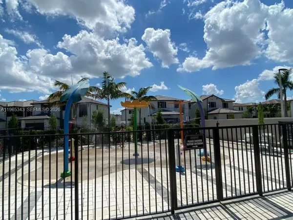 $3,300 | 4636 Northwest 84th Avenue, Unit 15, Doral, FL 33166