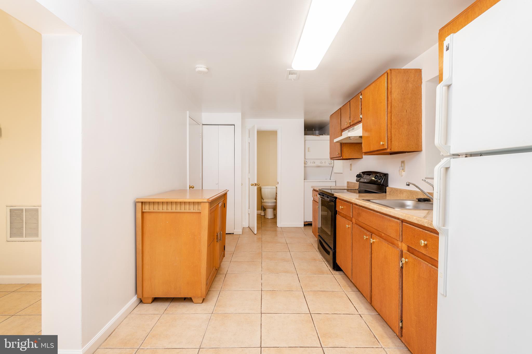 9103 Tower Road Randallstown, MD 21133 - Photo 7 of 28 Eat-in kitchen