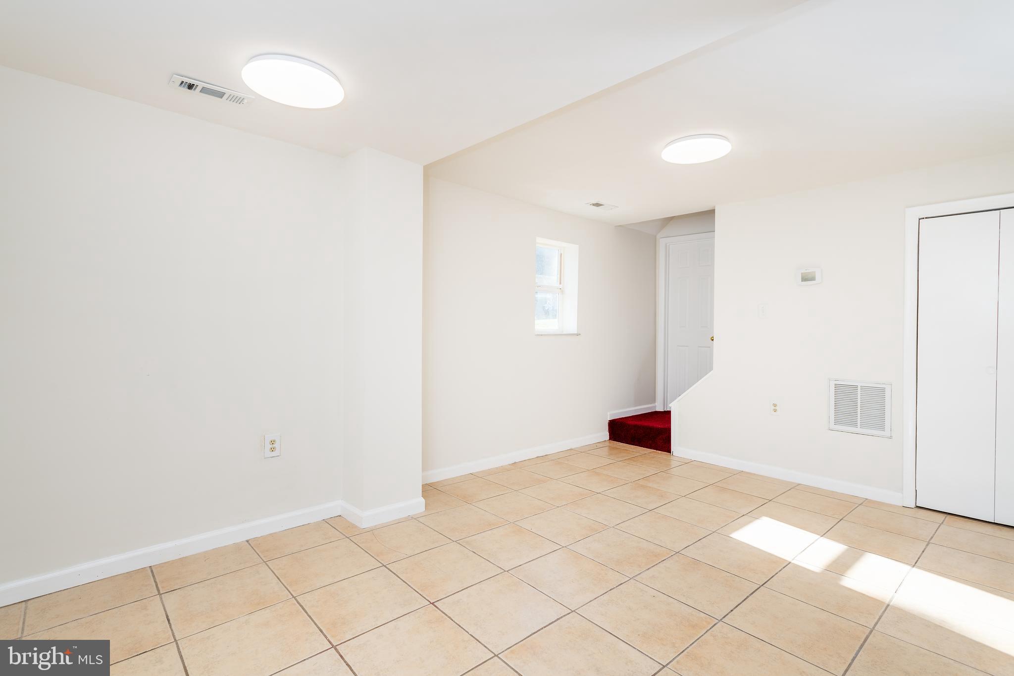 9103 Tower Road Randallstown, MD 21133 - Photo 8 of 28 Living room