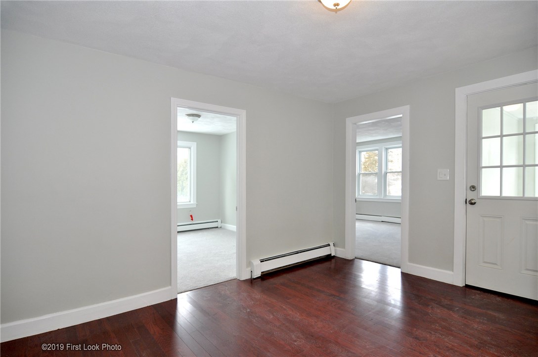 665 Mendon Road Woonsocket, RI 02895 - Photo 7 of 29