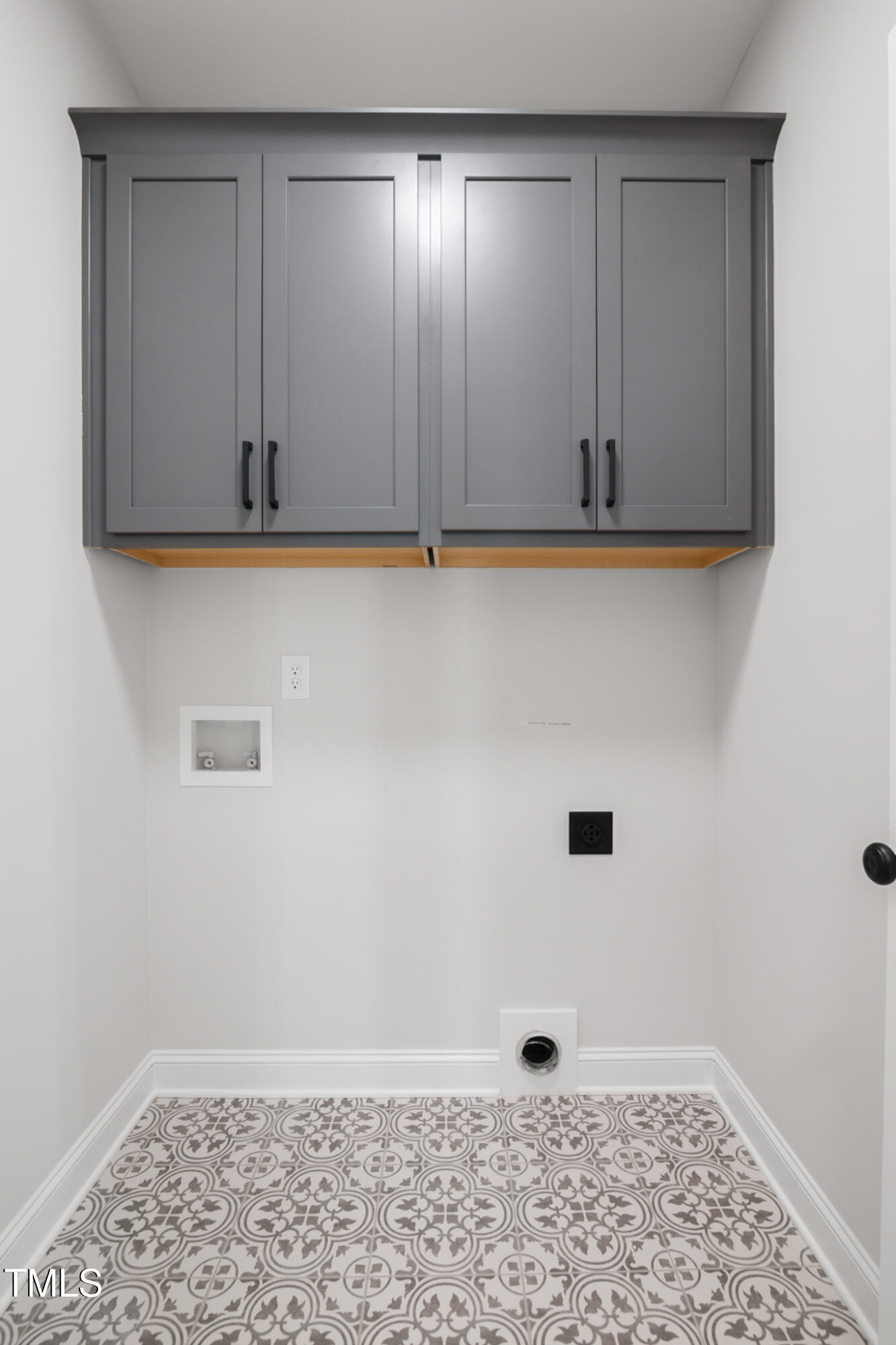 4948 Zebulon Road Zebulon, NC 27597 - Photo 7 of 35 a view of an empty room