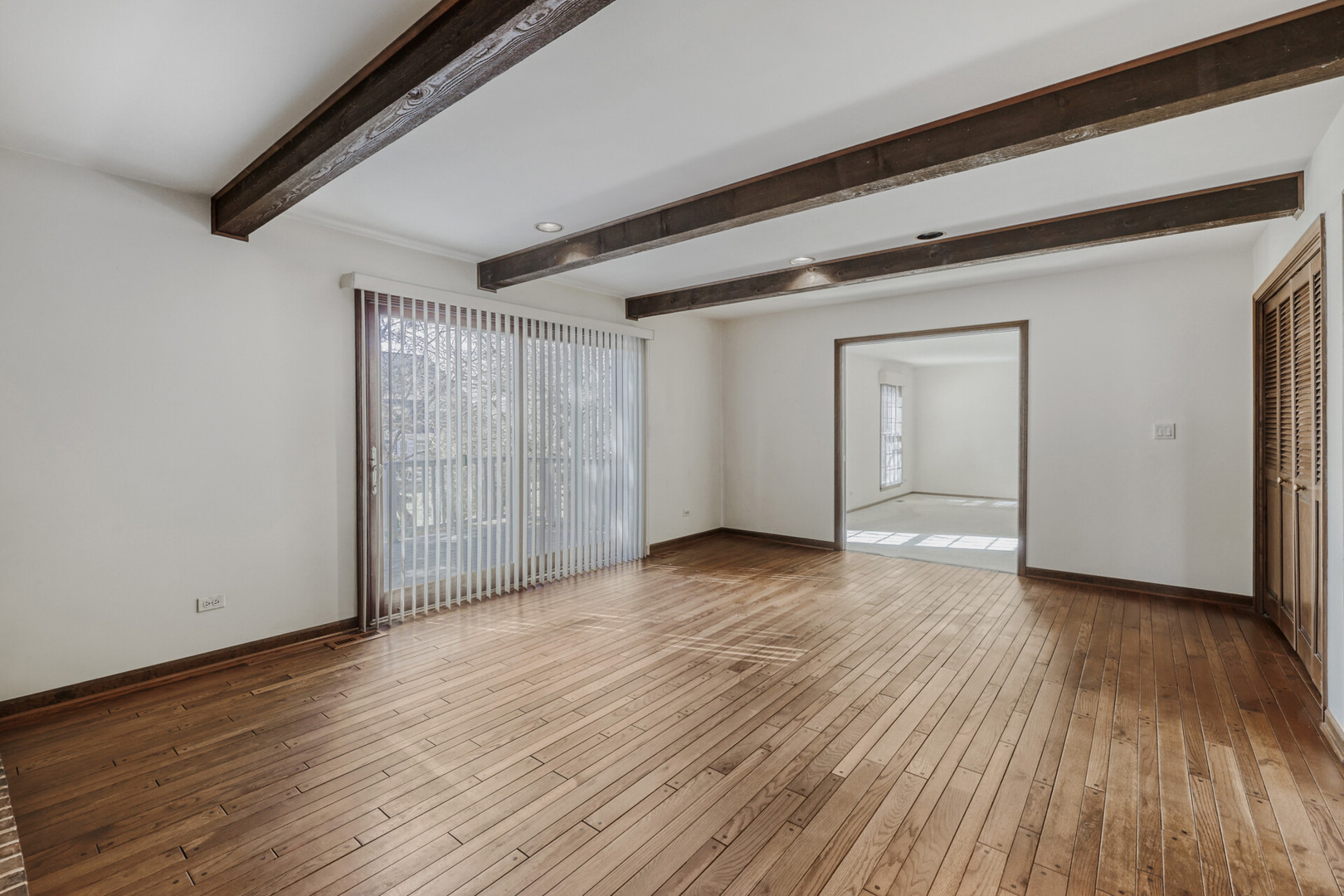 2113 Greenock Street Inverness, IL 60067 - Photo 17 of 36 Gallery Image 17