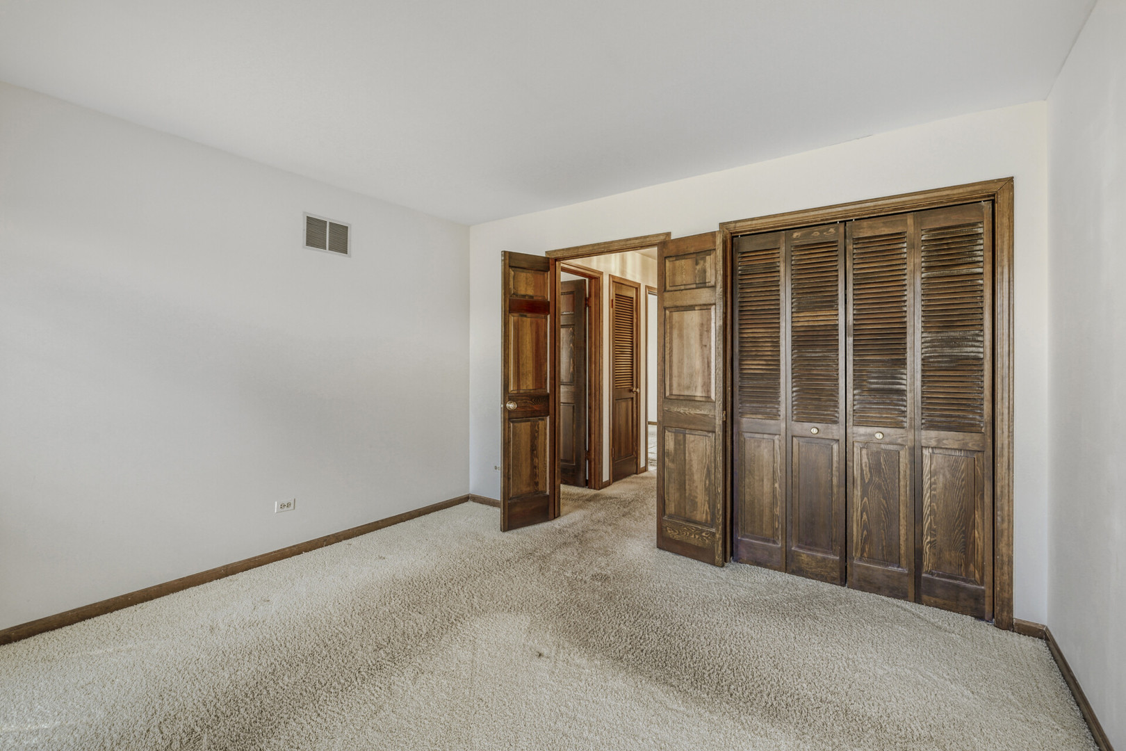 2113 Greenock Street Inverness, IL 60067 - Photo 29 of 36 Gallery Image 29