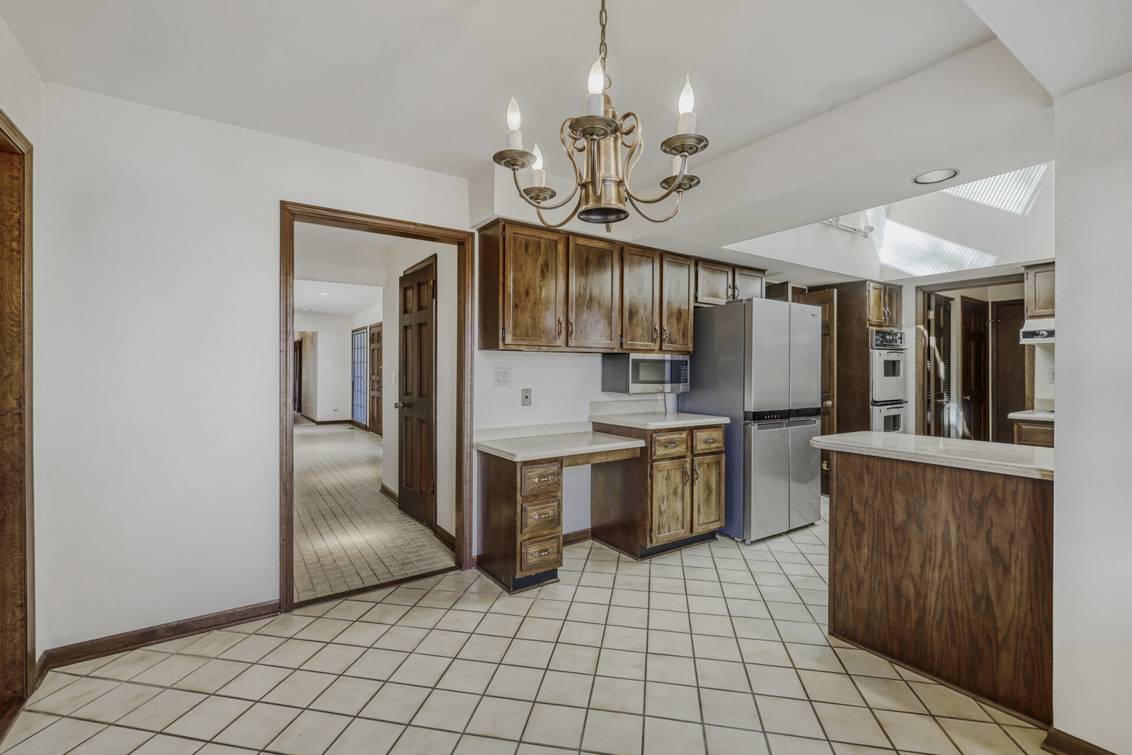 2113 Greenock Street Inverness, IL 60067 - Photo 10 of 36 Gallery Image 10