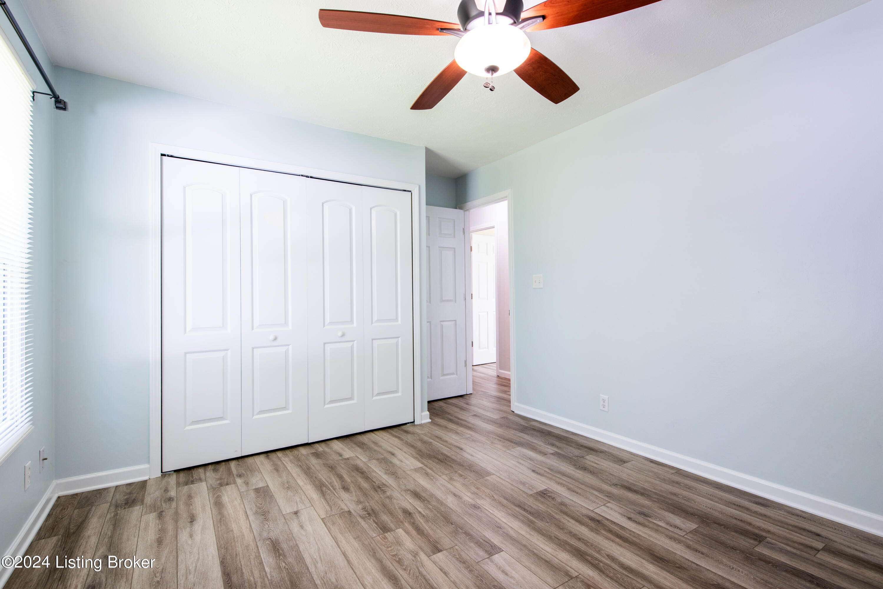 233 Western Road Louisville, KY 40229 - Photo 7 of 31 4671 - Copy