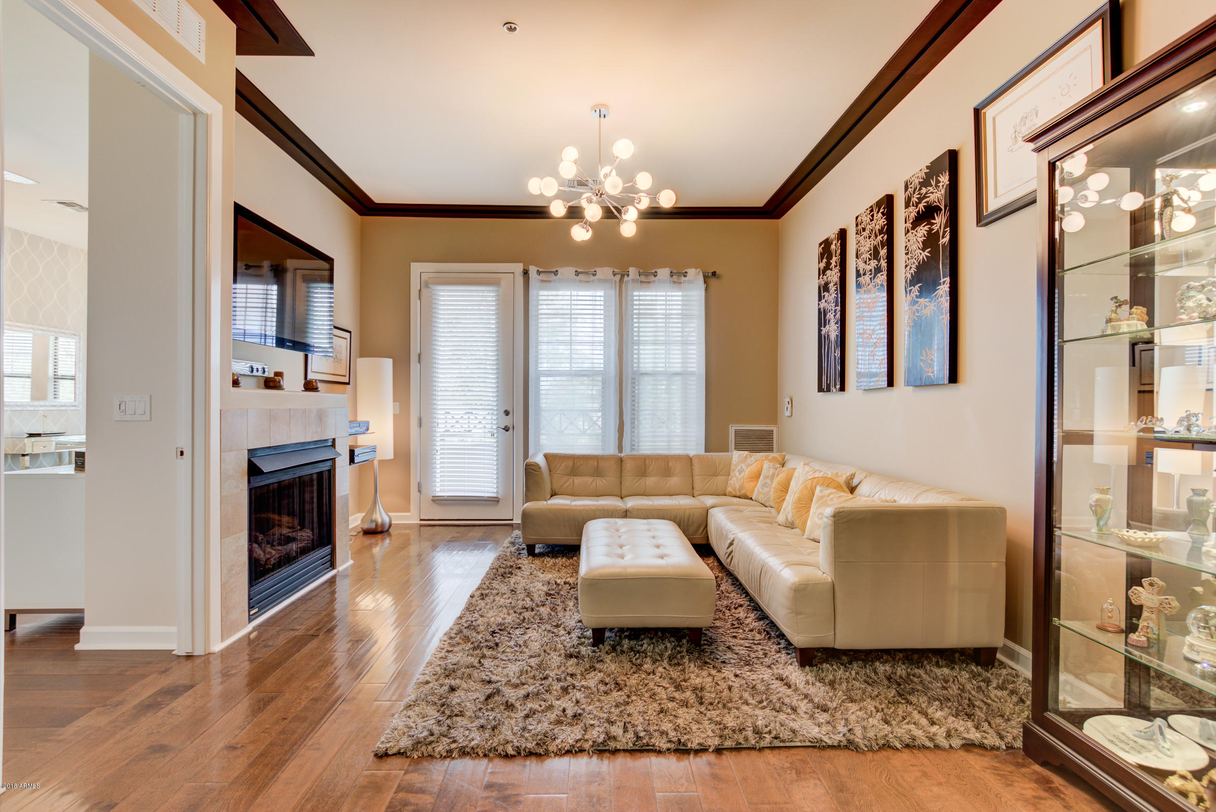 7291 North Scottsdale Road, Unit 4006 Paradise Valley, AZ 85253 - Photo 12 of 33 013_Living Room