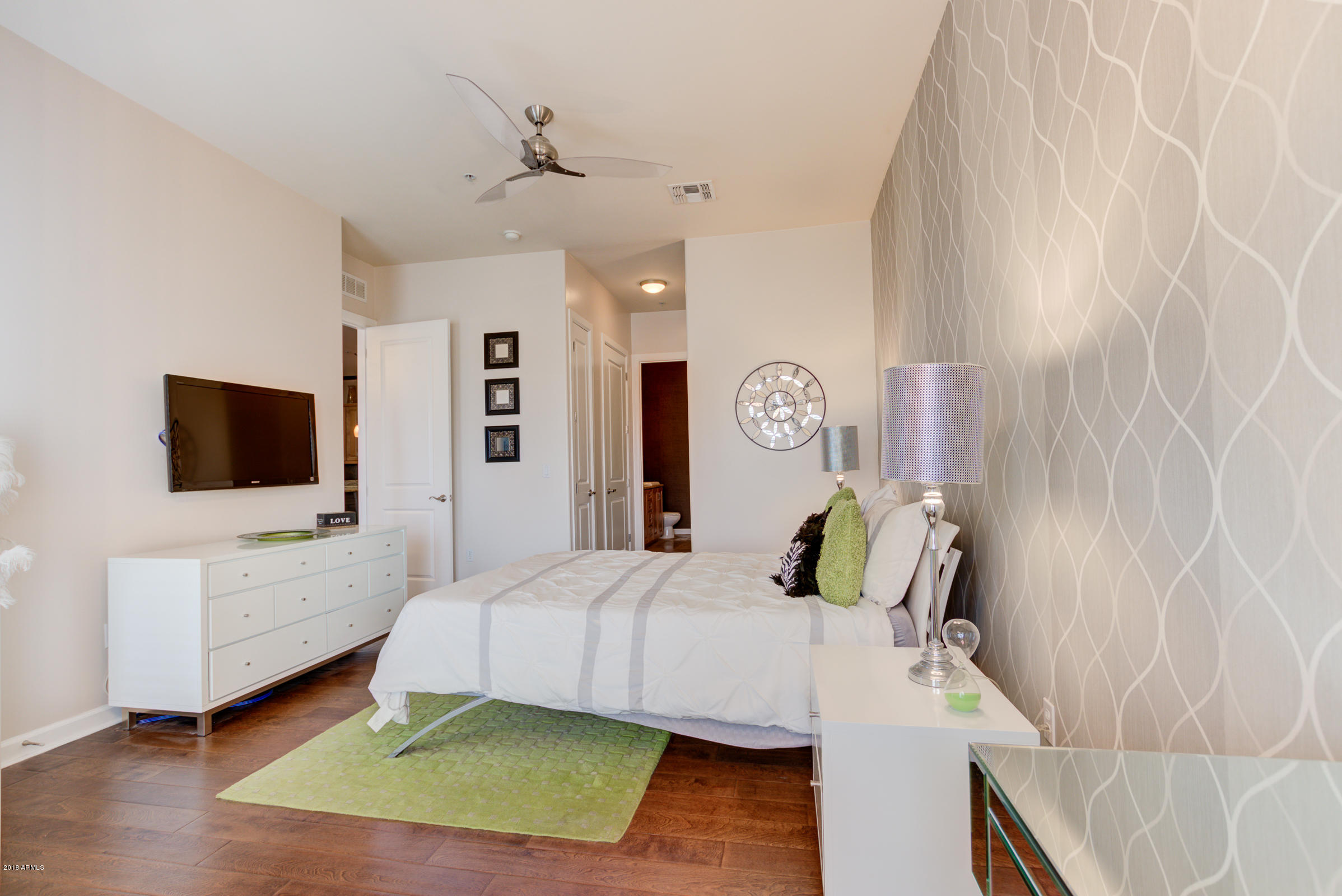 7291 North Scottsdale Road, Unit 4006 Paradise Valley, AZ 85253 - Photo 18 of 33 019_Master Bedroom Iv