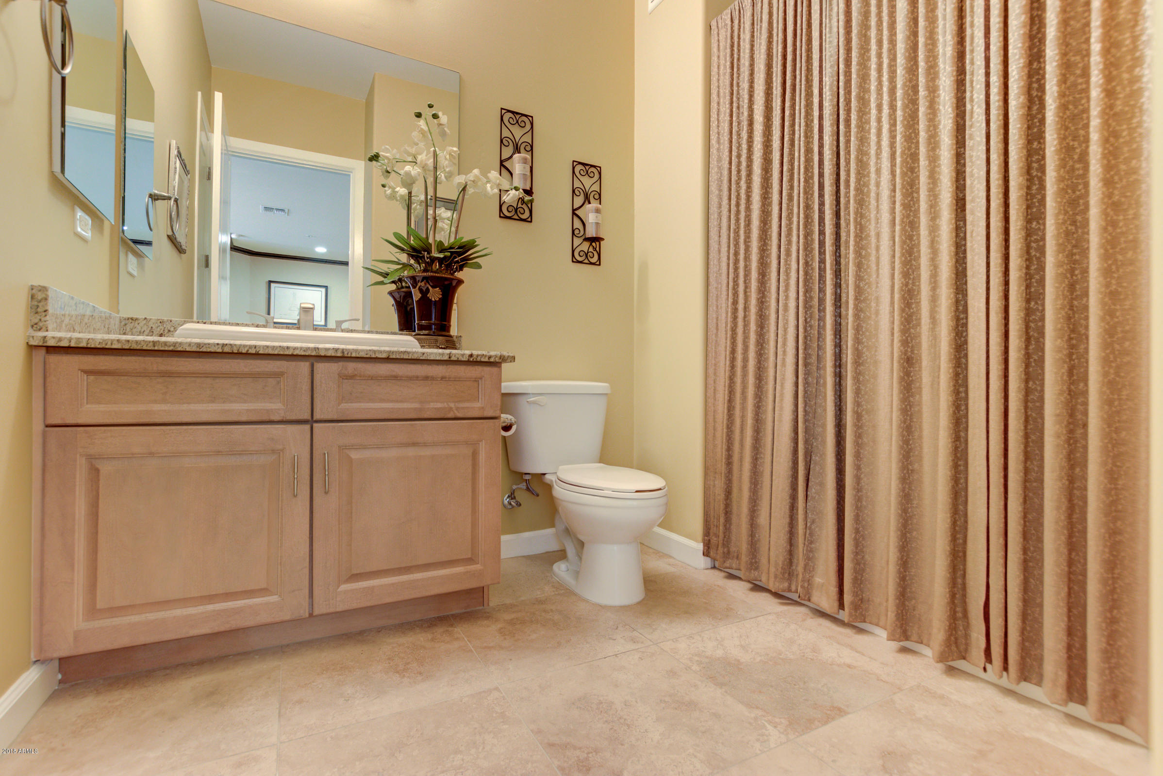 7291 North Scottsdale Road, Unit 4006 Paradise Valley, AZ 85253 - Photo 26 of 33 027_2nd Bathroom