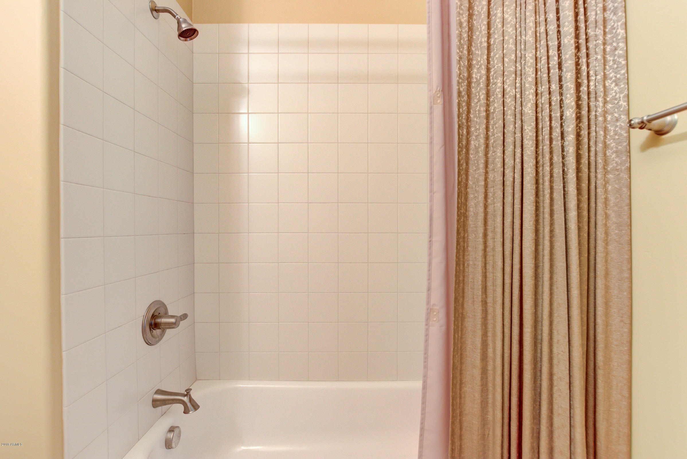 7291 North Scottsdale Road, Unit 4006 Paradise Valley, AZ 85253 - Photo 27 of 33 028_2nd Bathroom II